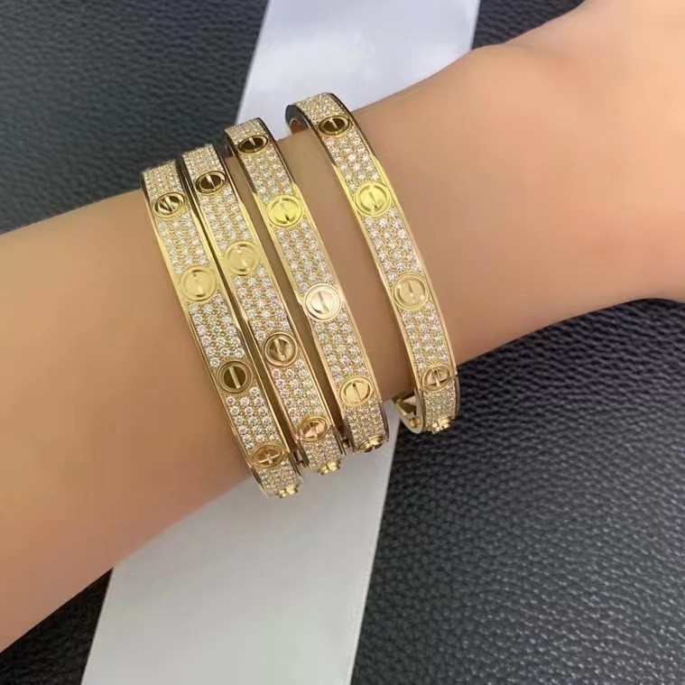 último caso de la compañía sobre Qué joyas bonitas.