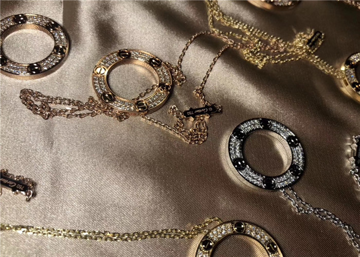 último caso de la compañía sobre fabricantes de joyas de imitación en China