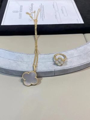 Solid 18k gold Customizable Custom Brand Jewelry Jewelry Factory China