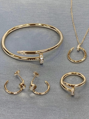 Custom Made Luxury Brands Jewelry Factory  Prong Stone Setting HK Setting Jewelry With Diamond Stone Type