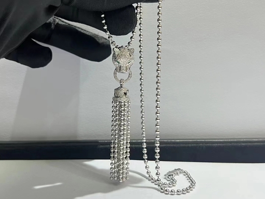 Esmeraldas y diamantes Panthère de Brand Necklace del oro blanco de Brand 18K