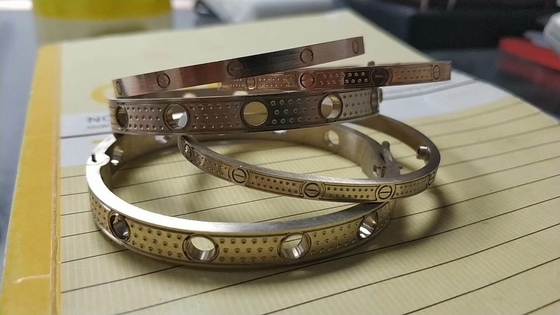 OEM 18k Joyería de oro sólido China fábrica de joyería de marca personalizada montajes y configuraciones