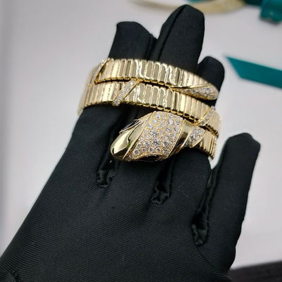 18K Oro Lujo Diamante Brazalete Serpenti Dos bobinas 18 Kt Oro Amarillo Brazalete Con Demi Pavé Diamantes Y Ojos de Ónix Negro