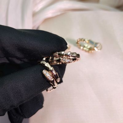 Joyería de alta calidad BVL Orecillos de diamante Gemstone con VVS Claridad de diamante y tamaño medio